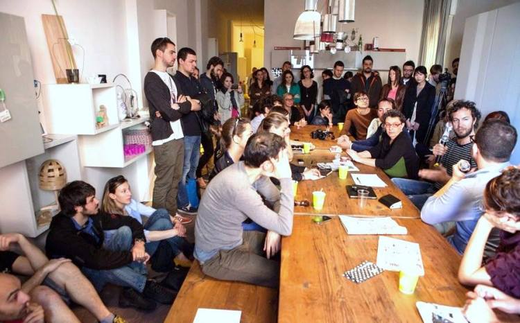 1234892_10151939800957577_1988113589_n